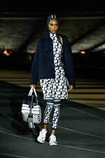 ディオール 2022年リゾートコレクション - 現代に蘇らせる古代ギリシャの女神｜写真49