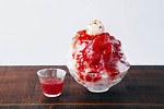アコメヤ食堂“リキュール”で楽しむ「大人のかき氷」いちごミルク×苺リキュールなど