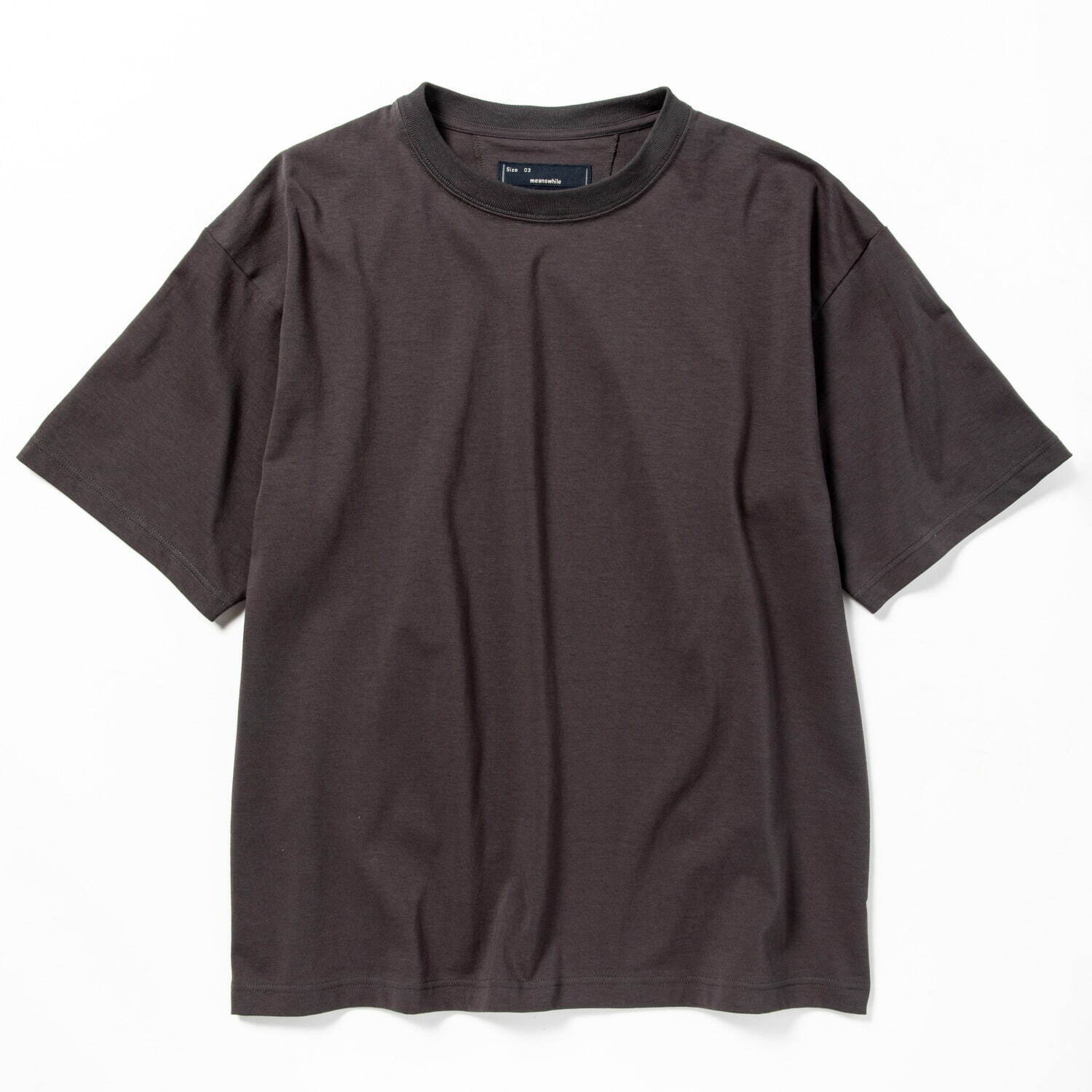 ミーンズワイル“前後裏表”全面で着用可能なTシャツ、度詰め天竺のカラッとした風合いで｜写真15