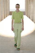 フェンディ 2022年春夏メンズコレクション、世界に贈るローマの白昼夢｜写真9