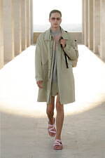 フェンディ 2022年春夏メンズコレクション、世界に贈るローマの白昼夢｜写真11