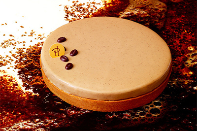 ピエール・エルメ・パリより「コーヒー尽くし」のケーキやマカロン新登場