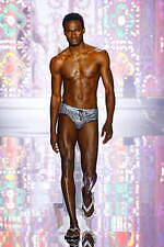 ドルチェ＆ガッバーナ 2022年春夏メンズコレクション - “喜びに満ちた”色と光の競演｜写真81