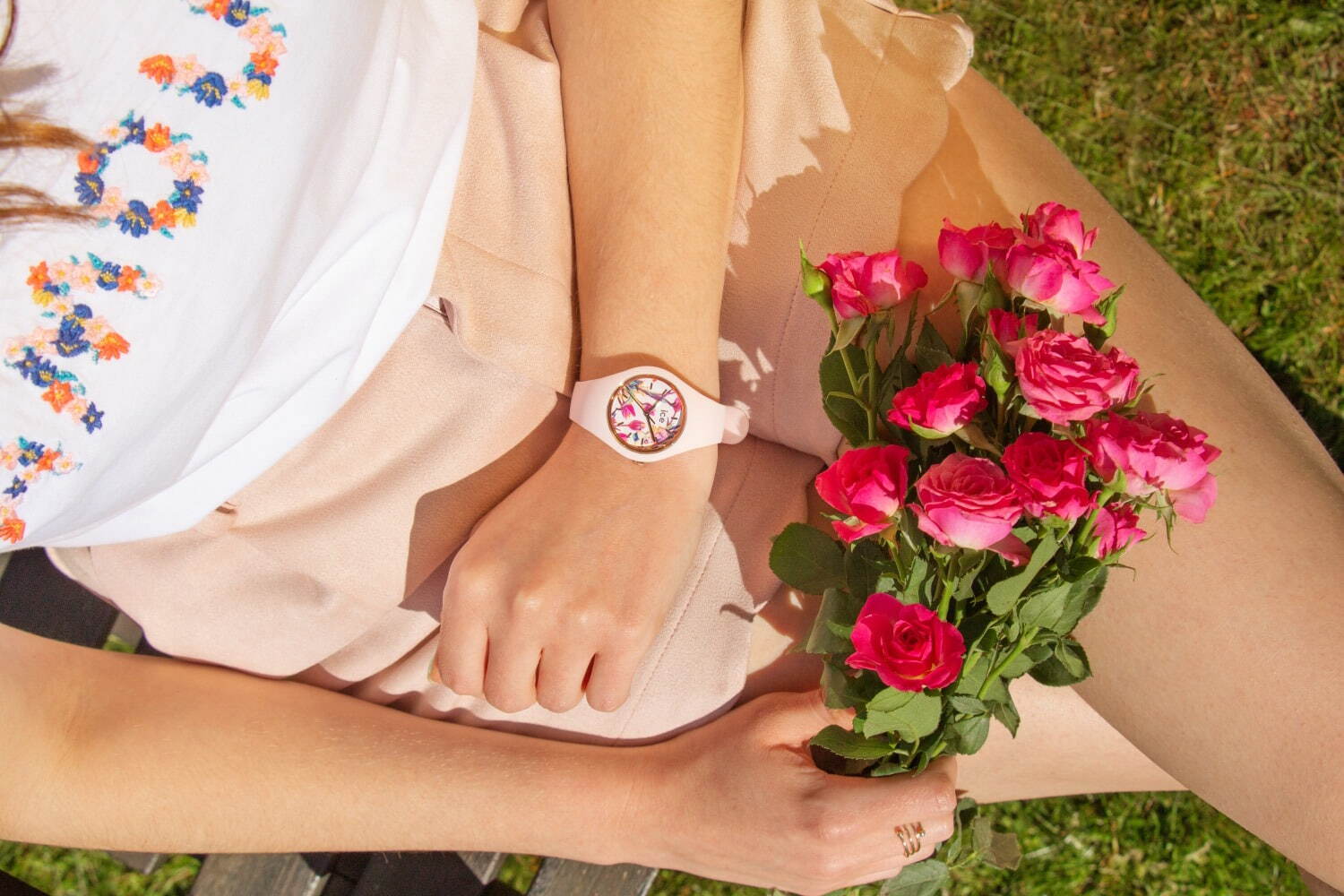 アイスウォッチ“花々が咲く”新作腕時計、デイジーやサクラをモチーフに｜写真4