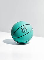 新品 Tiffany ティファニー サッカーボール 原宿 キャットストリート限定 ティファニーブルーのサッカーボールも 原宿で限定品｜THE