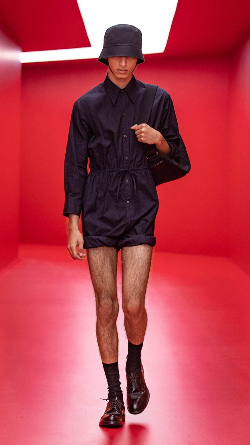 最安値 PRADA 22ss ジャンプスーツ-