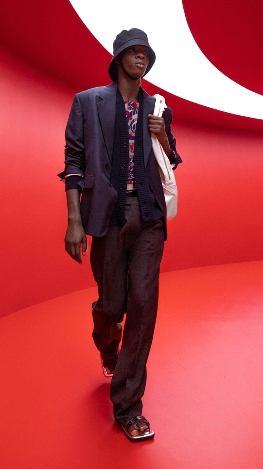 プラダ　ランコム　アルマーニ　22本まとめて プラダ(PRADA) 2022年春夏メンズコレクション - ファッションプレス