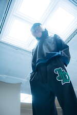 ジエダ 2022年春夏コレクション - 光の反射、暗闇に震える律動｜写真38