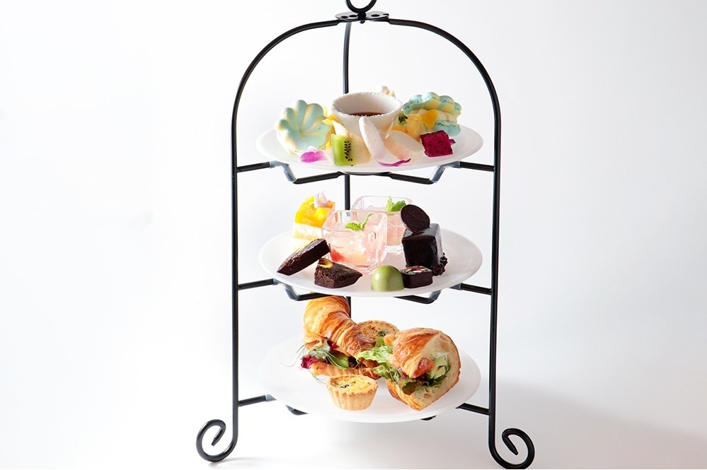 ギモーヴ｜南国フルーツのアフタヌーンティー＆“りんご飴”スイーツのプレート、自由が丘・カフェ ベルアメールで