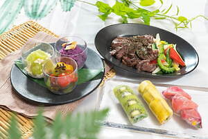 東京ミッドタウン「巨大なデジタルアート庭園」が出現、カラフル提灯の下で味わうアートなグルメも｜写真13