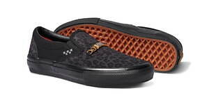 VANS“チーター”モチーフのアニマル柄スニーカー、チャーム付き 