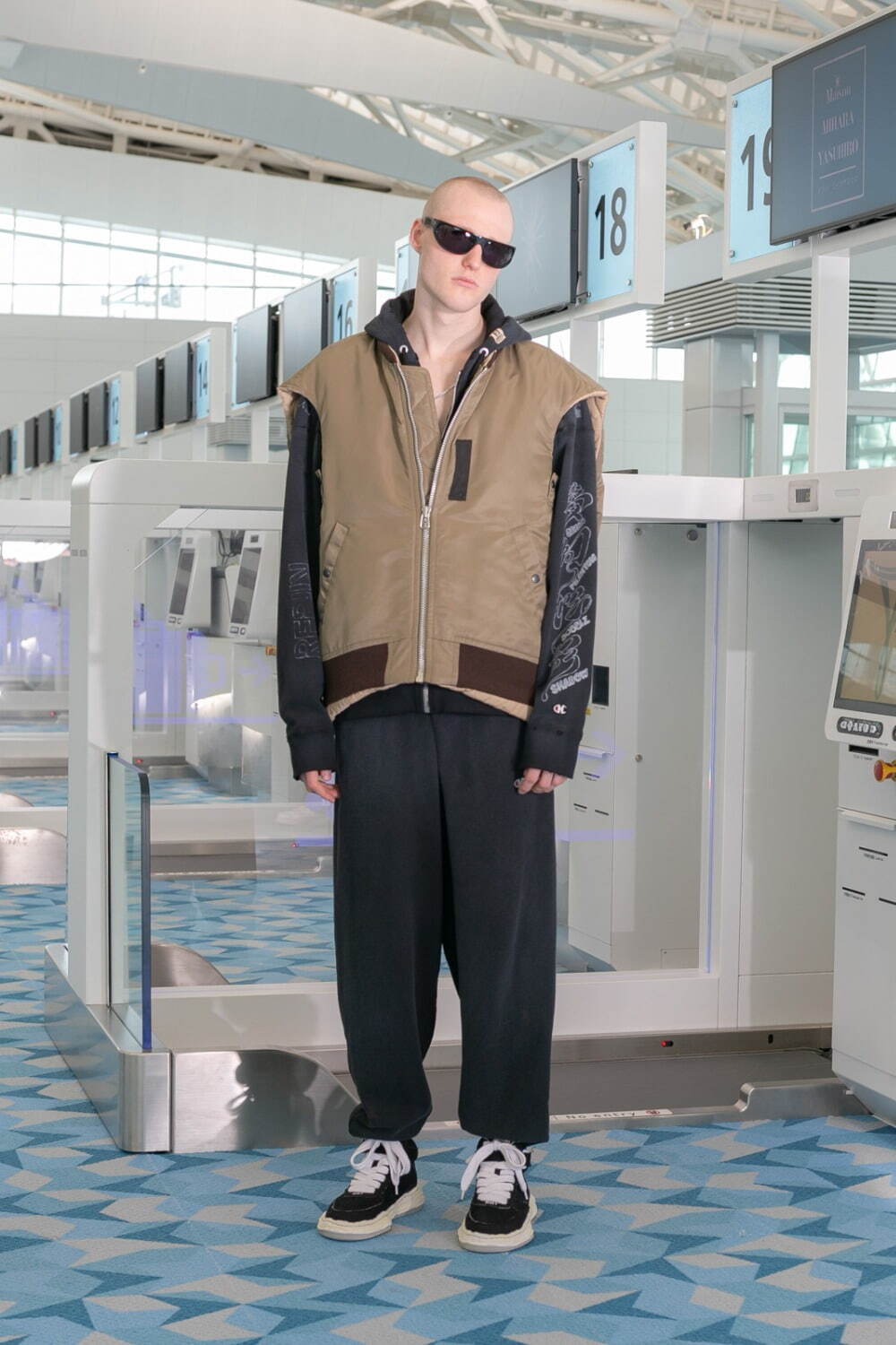 メゾン ミハラヤスヒロ(Maison MIHARA YASUHIRO) 2022年春夏ウィメンズ&メンズコレクション シルエット - 写真30
