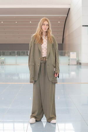 メゾン ミハラヤスヒロ(Maison MIHARA YASUHIRO) 2022年春夏ウィメンズ&メンズコレクション  - 写真8