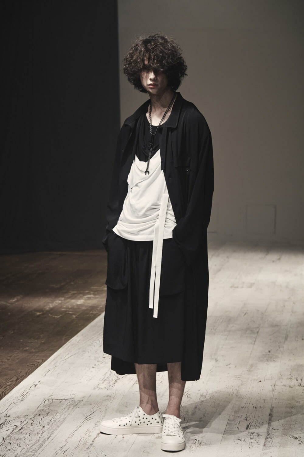 ヨウジヤマモト(Yohji Yamamoto) 2022年春夏メンズコレクション  - 写真12