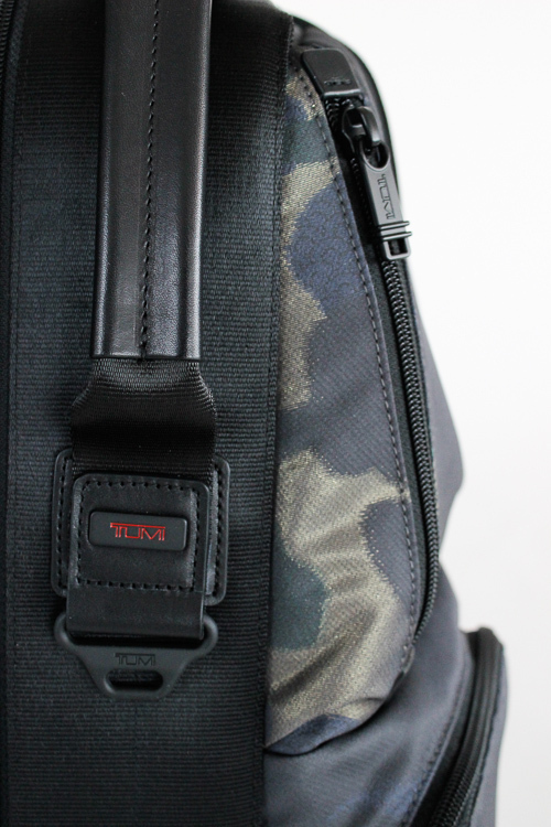 ミハラヤスヒロ×TUMI、京都・西陣織のバックパック＆キャリーバッグ登場｜写真4