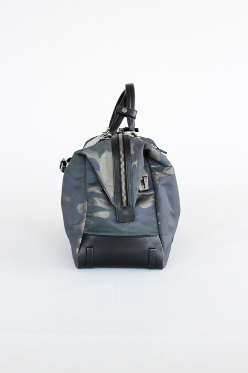 ミハラヤスヒロ×TUMI、京都・西陣織のバックパック＆キャリーバッグ 