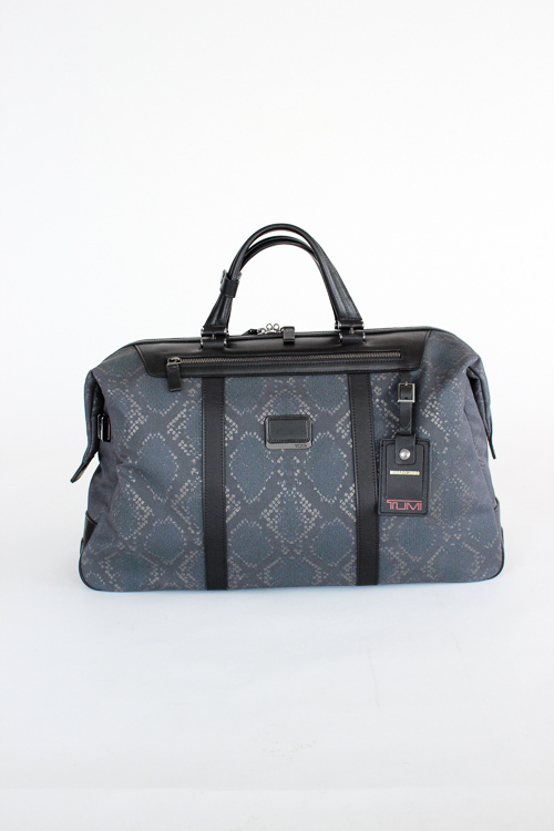 ミハラヤスヒロ×TUMI、京都・西陣織のバックパック＆キャリーバッグ登場｜写真15