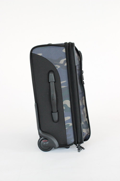 ミハラヤスヒロ×TUMI、京都・西陣織のバックパック＆キャリー