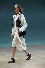 ルメール 2022年春夏コレクション - 自由さと心地よさを纏い、豊かな想像力の世界へ｜写真5