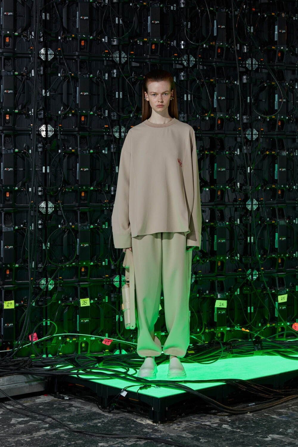 ウー ヨン ミ 2022年春夏｜ スウェット