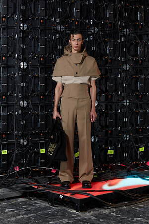 ウー ヨン ミ(WOO YOUNG MI) 2022年春夏ウィメンズ&メンズコレクション  - 写真1