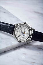 オロビアンコ限定腕時計、爽やかなホワイトダイヤル×ネイビーバンドのクロノグラフなど｜写真1