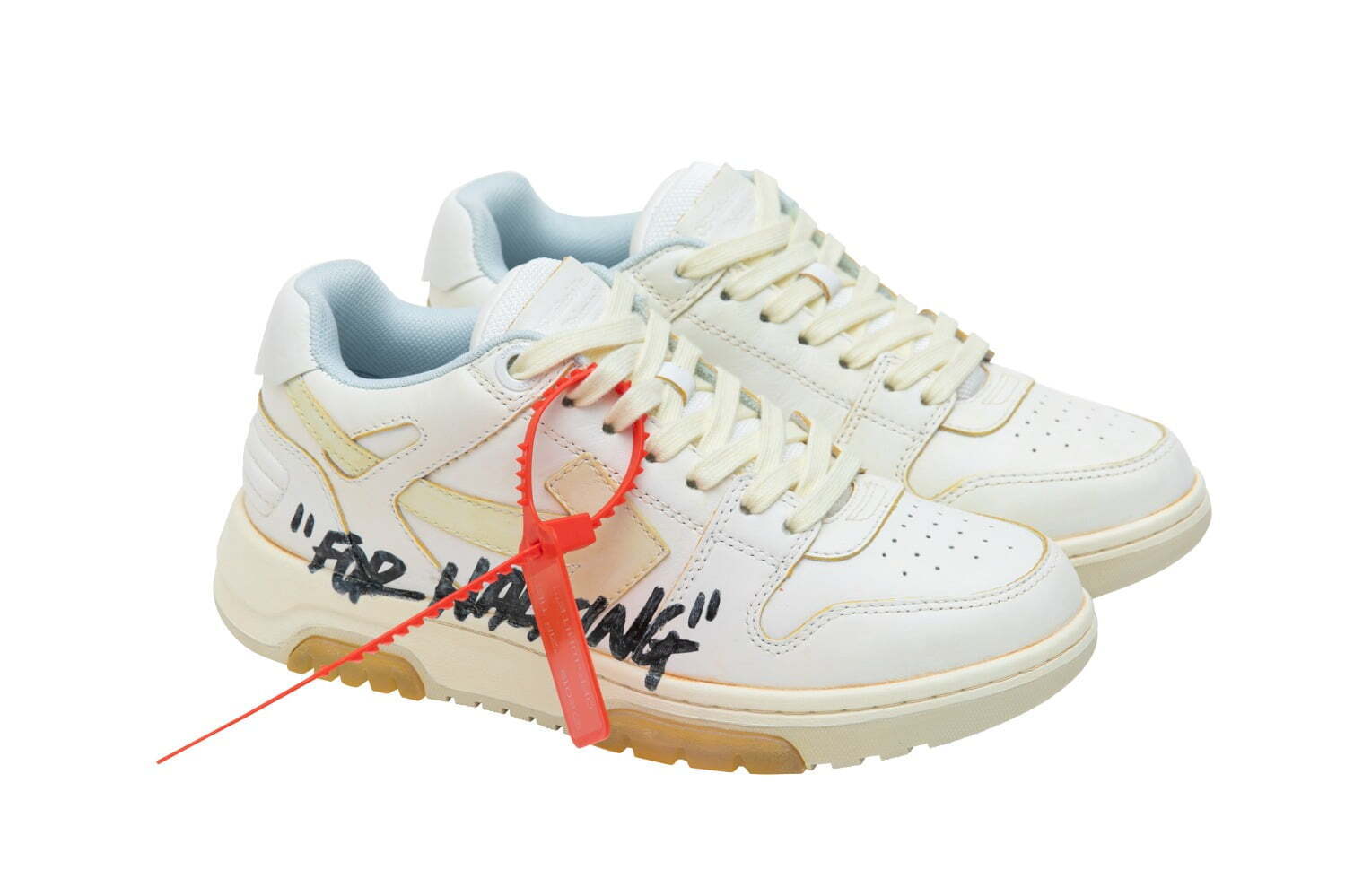 オフ-ホワイト、スニーカー「アウト オブ オフィス」カスタマイズイベントをギンザ シックスの新店舗で