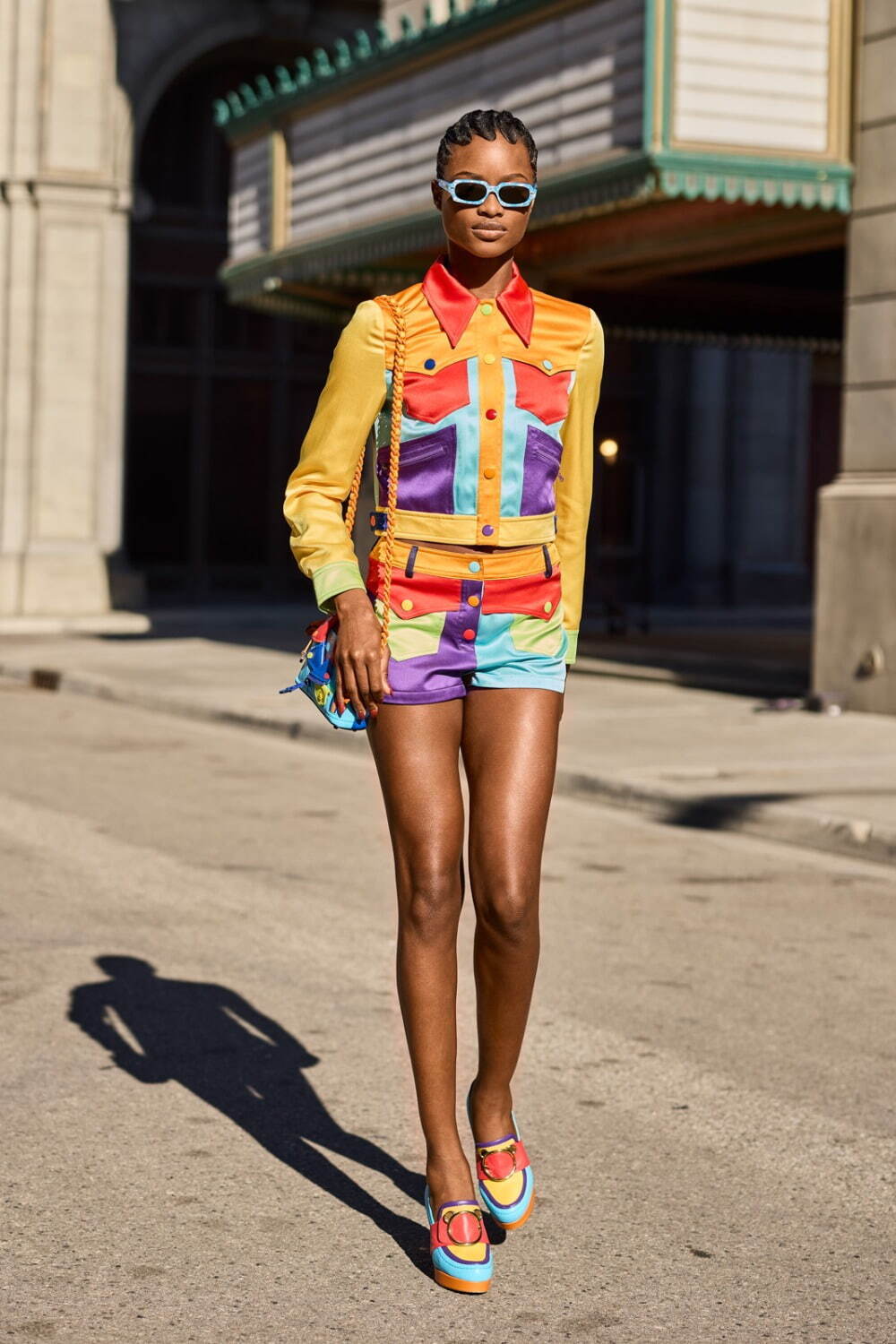 モスキーノ(MOSCHINO) 2022年春夏ウィメンズメンズコレクション - ファッションプレス