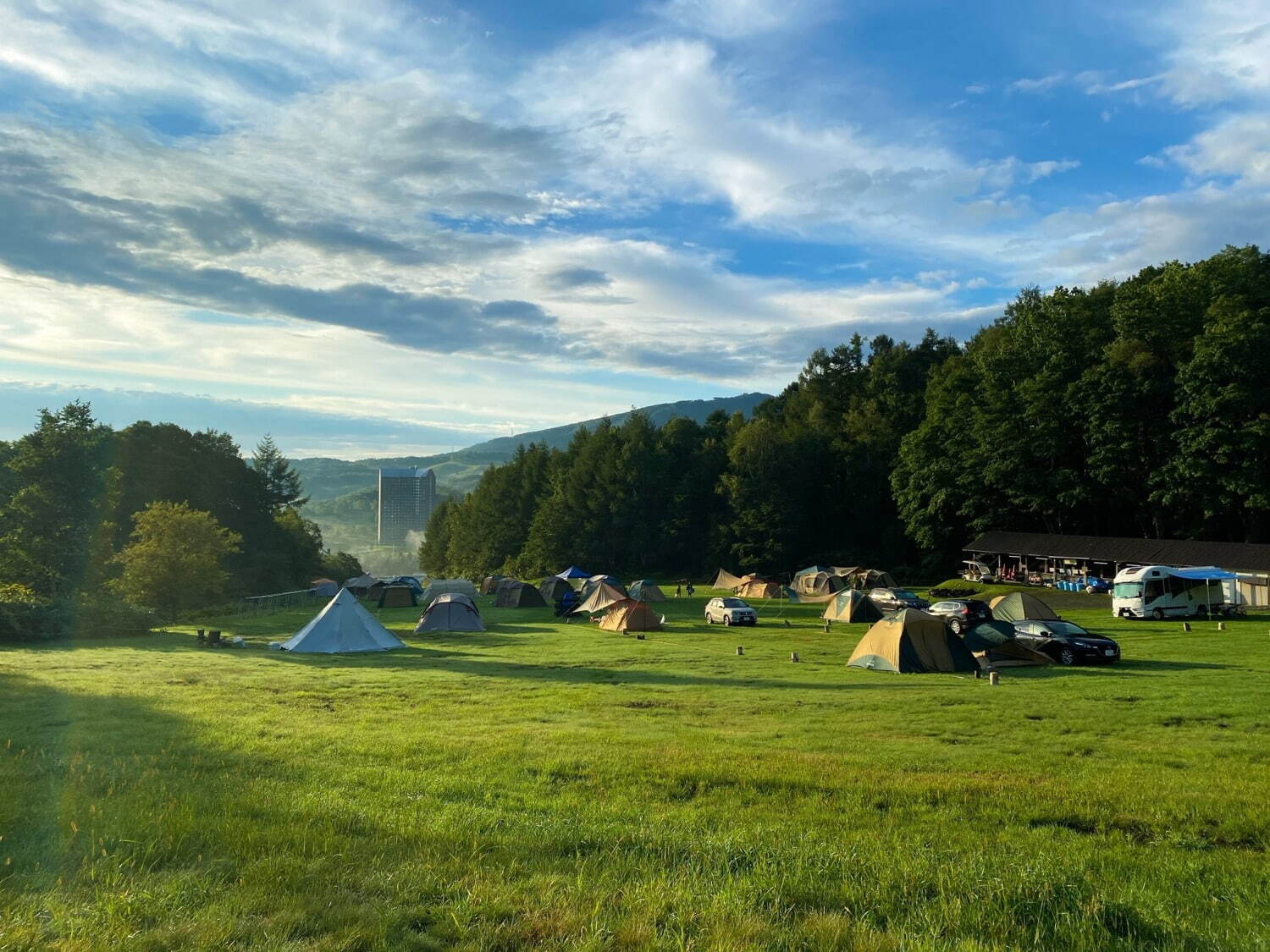 北海道・ルスツリゾート“手ぶらキャンプ”OKの新施設「ルスツ山はともだちキャンプ場」無料で温泉も｜写真6