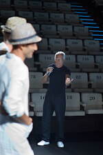 ジョルジオ アルマーニ50年の歴史、“モードの帝王”アルマーニ自身の言葉と紐解く独自のエレガンス｜写真1