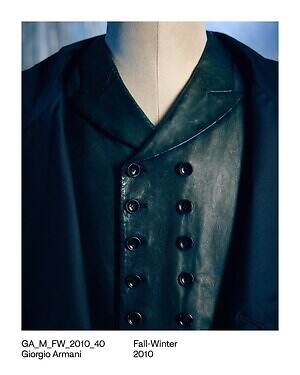 ジョルジオ アルマーニ50年の歴史、“モードの帝王”アルマーニ自身の言葉と紐解く独自のエレガンス｜写真35