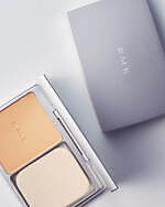 RMK21年秋ベースメイク、“毛穴を見えなくする”メイクアップベース＆立体ツヤ肌演出パウダーファンデ｜写真10