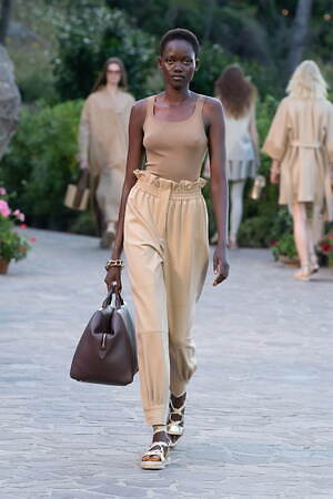 マックスマーラ(Max Mara) 2022年リゾートウィメンズコレクション  - 写真14