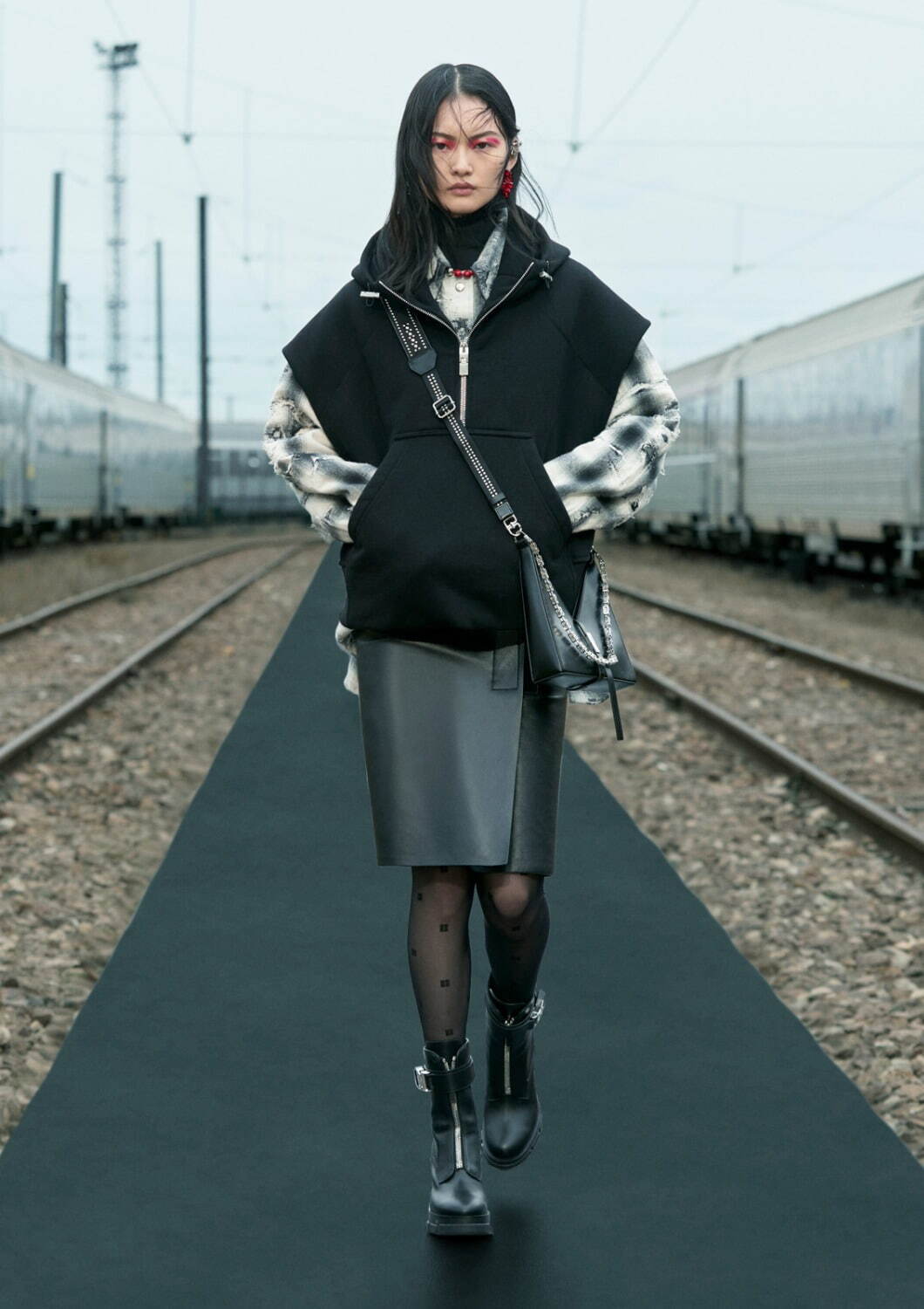 ジバンシィ(Givenchy) 2022年春ウィメンズ&メンズコレクション  - 写真21