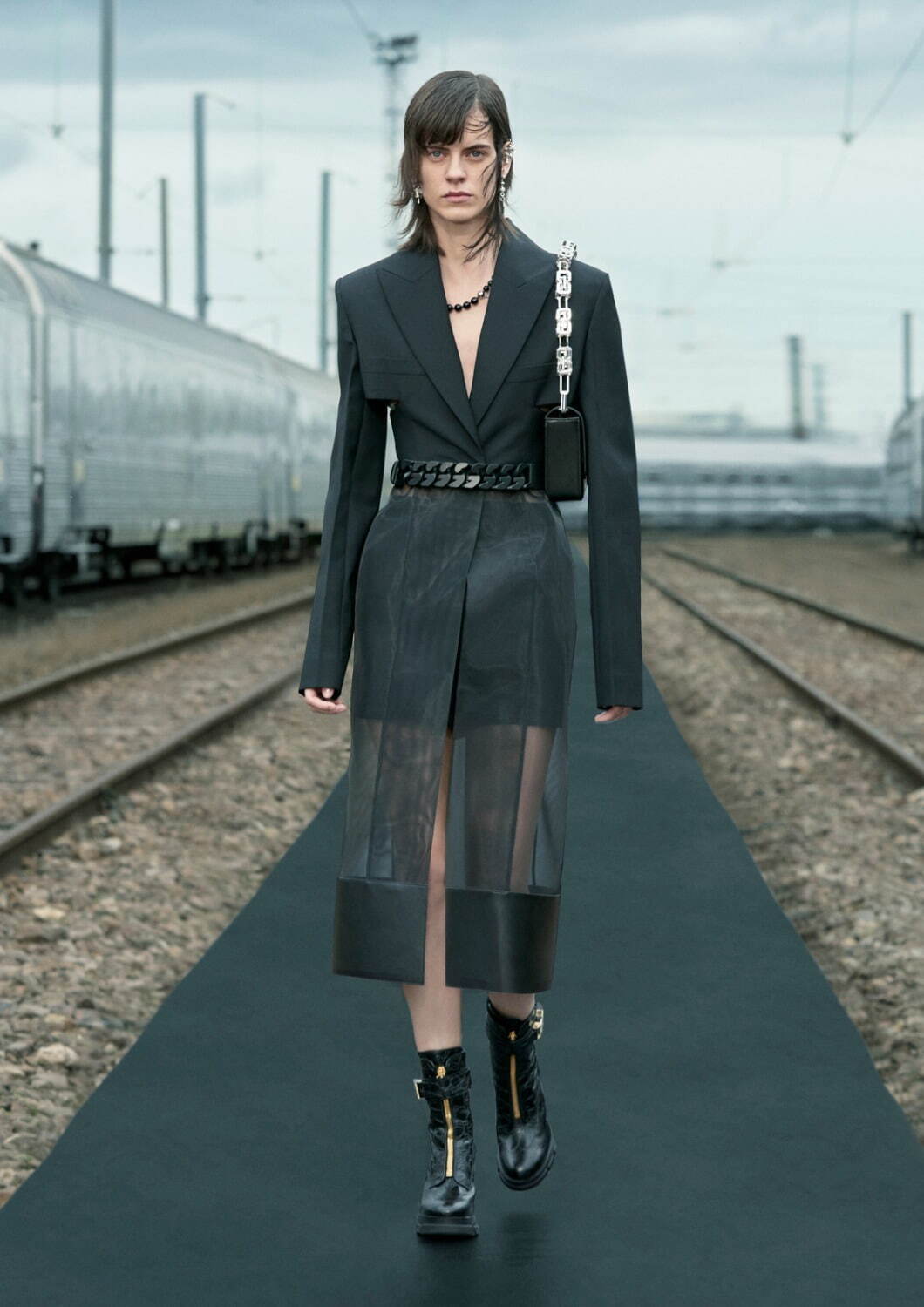 ジバンシィ(Givenchy) 2022年春ウィメンズ&メンズコレクション