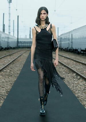 ジバンシィ(Givenchy) 2022年春ウィメンズ&メンズコレクション  - 写真17