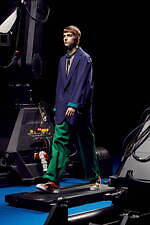 カラー 2022年春夏コレクション - 装飾を含むミニマル、再構築の痕跡をアクセントに｜写真9