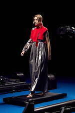 カラー 2022年春夏コレクション - 装飾を含むミニマル、再構築の痕跡をアクセントに｜写真25