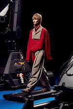 カラー 2022年春夏コレクション - 装飾を含むミニマル、再構築の痕跡をアクセントに｜写真34