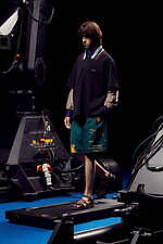 カラー 2022年春夏コレクション - 装飾を含むミニマル、再構築の痕跡をアクセントに｜写真36