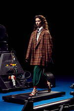 カラー 2022年春夏コレクション - 装飾を含むミニマル、再構築の痕跡をアクセントに｜写真44