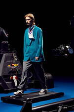 カラー 2022年春夏コレクション - 装飾を含むミニマル、再構築の痕跡をアクセントに｜写真49