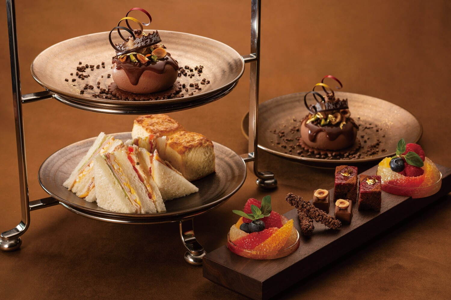 帝国ホテル 東京「ベルギーフェア」クリスマスマーケット着想アフタヌーンティーや濃厚チョコスイーツ｜写真3