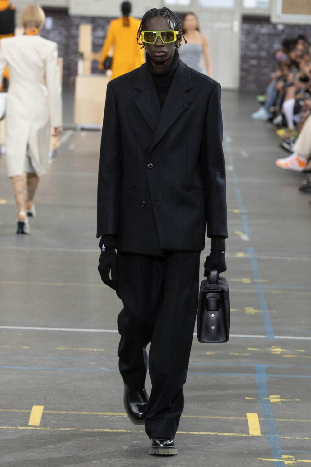 オフ-ホワイト (OFF-WHITE) 2021-22年秋冬ウィメンズ&メンズ ...