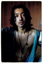 いま、男はエロティック！蜷川実花が撮る”旬な男”の写真展 - 向井理、三浦翔平、松田翔太ら計180点｜写真9