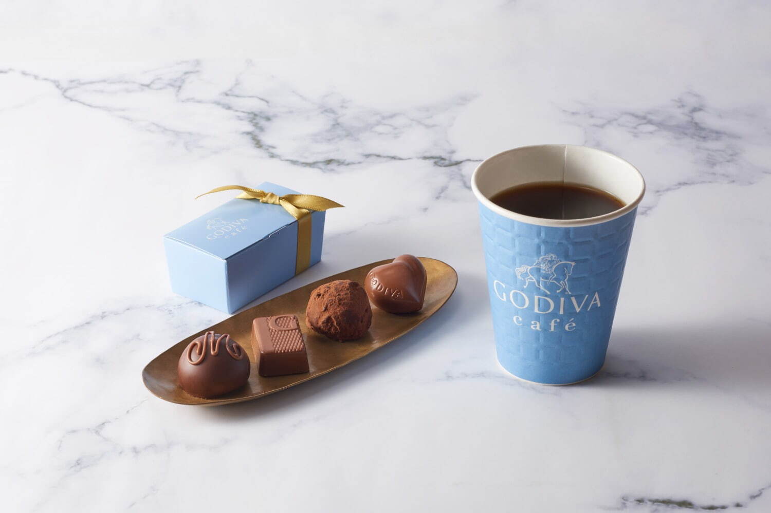 ＜オープン記念限定メニュー＞
「GODIVA café オープンアニバーサリーセット」880円