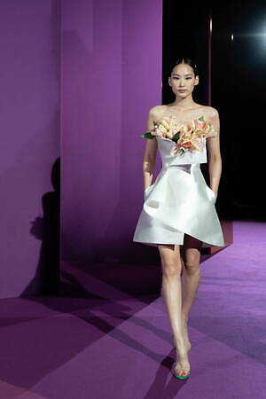 アレクシ・マビーユ(ALEXIS MABILLE) 2021-22年秋冬ウィメンズコレクション  - 写真1