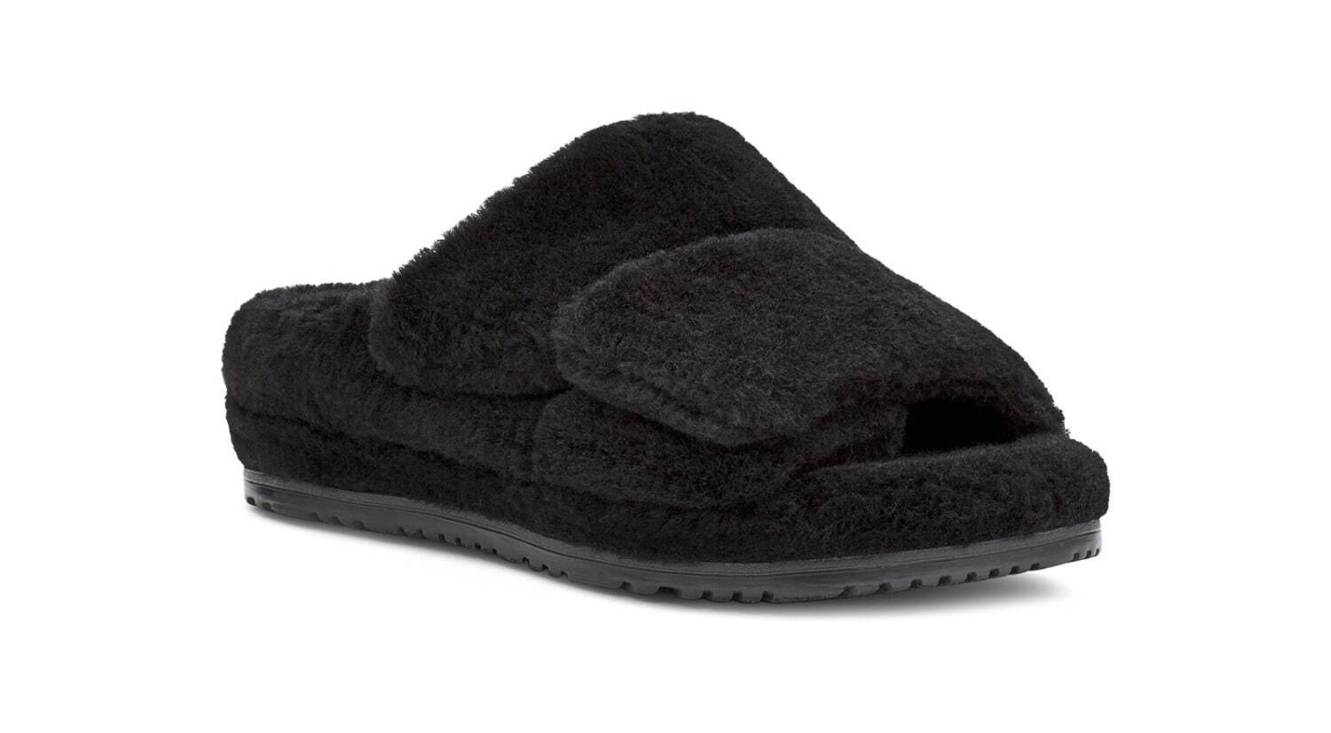 UGG新作メンズサンダル「フラッフ ザット」ベルクロ仕様の