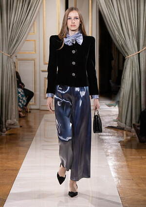 ジョルジオ アルマーニ プリヴェ(GIORGIO ARMANI PRIVÉ) 2021-22年秋冬ウィメンズコレクション  - 写真3