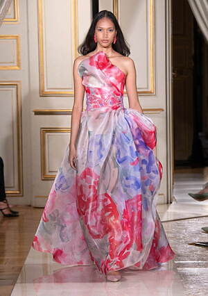 ジョルジオ アルマーニ プリヴェ(GIORGIO ARMANI PRIVÉ) 2021-22年秋冬ウィメンズコレクション  - 写真55